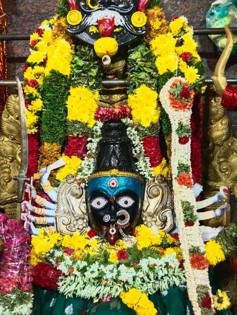 భద్రకాళి అలంకారంలో శ్రీ విరూపాక్షి మారెమ్మ