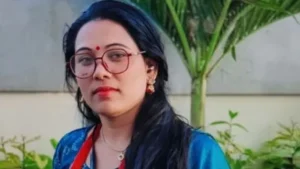 మాజీ ఐపీఎస్ అధికారి భార్య తనూజ హత్య కేసులో ఇద్దరు అరెస్ట్..!