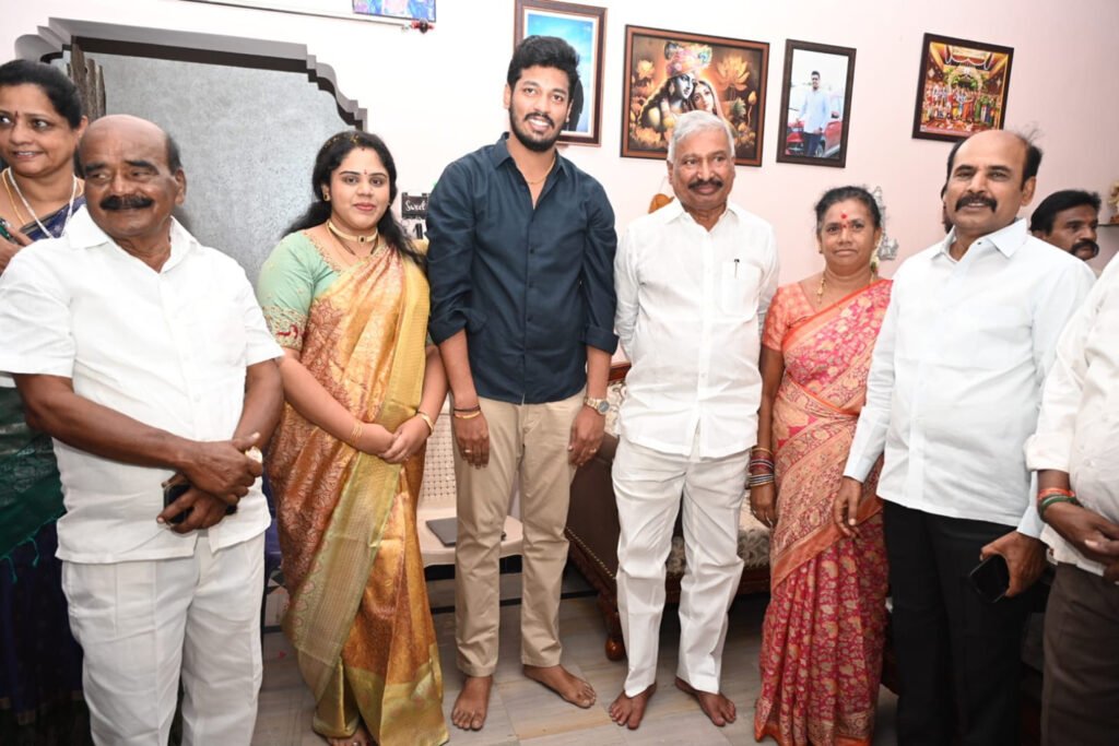 ఆశీర్వాదాలు, పరామర్శలతో పెద్దిరెడ్డి బిజి…బిజి