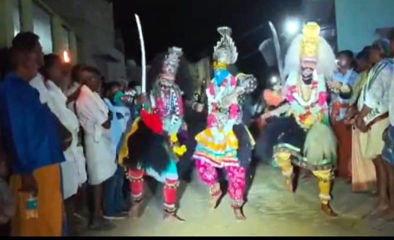 కుమ్మరగుంటలో వీరభద్రస్వామి ఊరేగింపు
