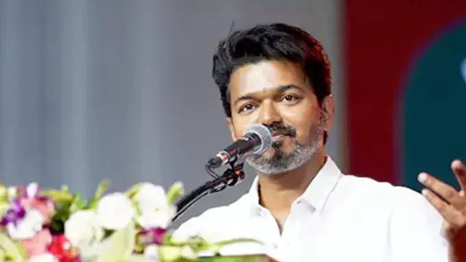 టీవీకే అధినేత విజయ్‌తో భేటీపై ప్రెస్‌నోట్ విడుదల చేసిన తమిళనాడు లోక్‌భవన్..!