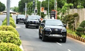 సీఎం చంద్రబాబు ఆదేశాలతో భారీగా కాన్వాయ్ కుదింపు