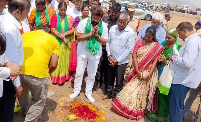 బసవతారకం ఆస్పత్రి.. నిర్మాణ పనులు ప్రారంభించిన బాలకృష్ణ