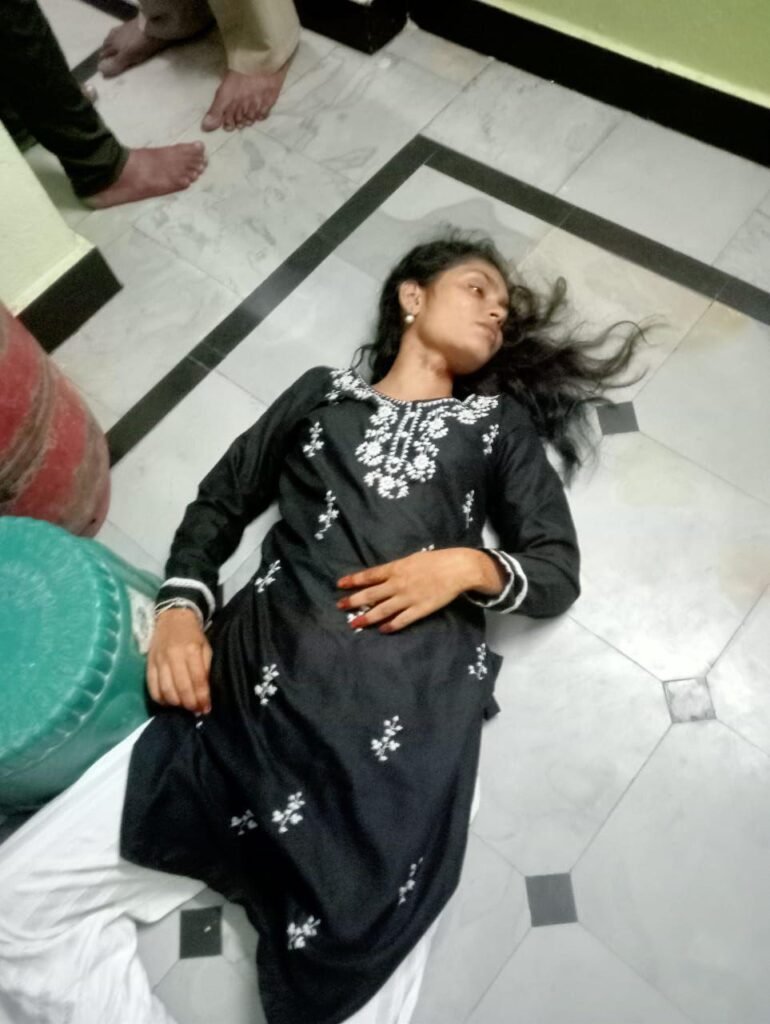 ప్రేమికుల జంట ఆత్మహత్య…