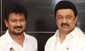తమిళనాట తండ్రీకొడుకులపై ఎందుకింత వ్యతిరేకత..