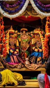 గోవింద నామస్మరణతో వైభవంగా శ్రీ వేదనారాయణస్వామివారి రథోత్సవం