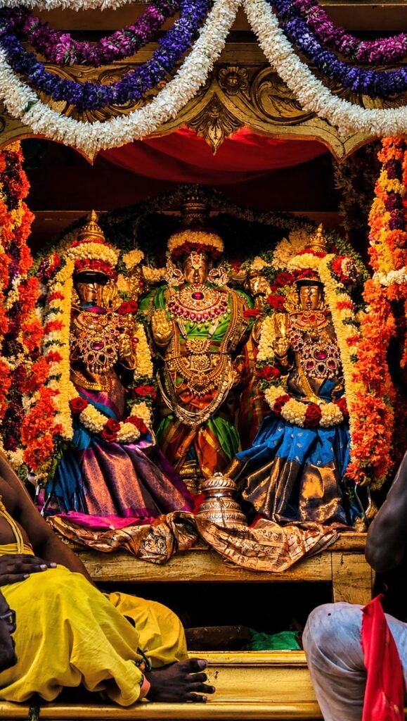 గోవింద నామస్మరణతో వైభవంగా శ్రీ వేదనారాయణస్వామివారి రథోత్సవం