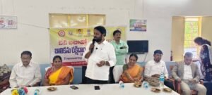 ఆడబిడ్డ ప్రతి ఇంటికి మహాలక్ష్మి లాంటిదే: ఎమ్మెల్యే
