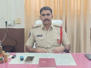 ఇతర రాష్ట్రాల కార్మికుల నమోదు తప్పనిసరి : సీఐ
