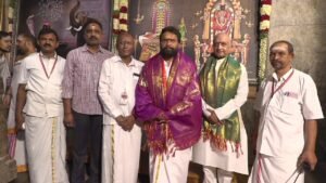 శ్రీకాళహస్తీశ్వర స్వామిని దర్శించుకున్న వసంసెట్టి సుభాష్