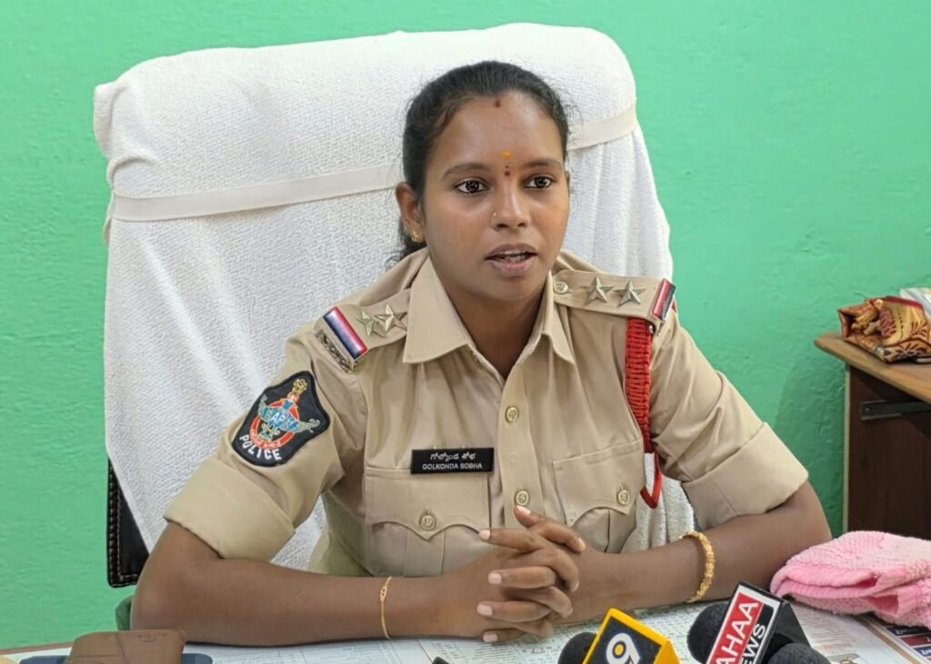 వలస కార్మికుల వివరాలు తప్పనిసరిగా నమోదు చేయాలి : ఎస్సై