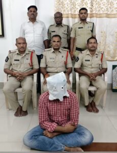 శ్రీవారి దర్శనం టికెట్లు ఇప్పిస్తానంటూ భక్తులను మోసం చేసిన వ్యక్తి అరెస్ట్.
