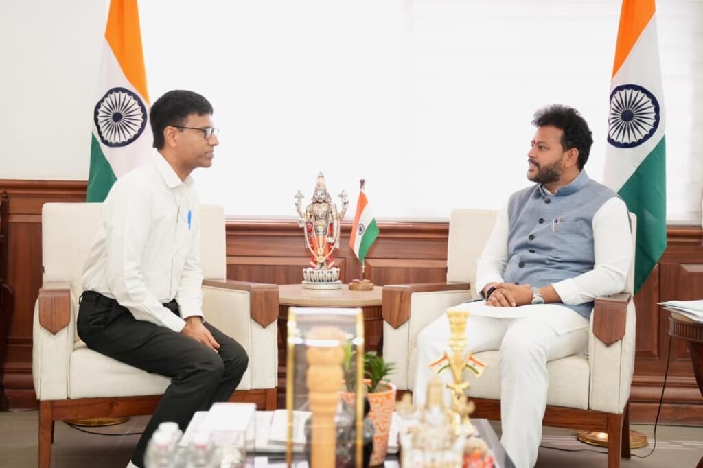 కేంద్ర మంత్రి రామ్మోహన్ నాయుడుతో భేటీ
