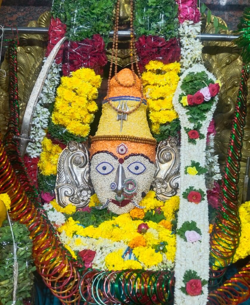 నవధాన్యాల అలంకరణలు శ్రీ విరుపాక్షి మారెమ్మ…