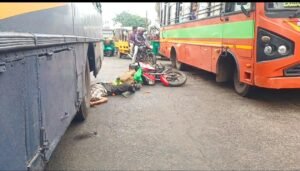 నెల్లూరు నగరం లో రోడ్డు ప్రమాదం