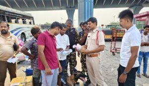 రైల్వే స్టేషన్, బస్ స్టాండ్, పార్సల్ కార్యాలయాల్లో విస్తృత తనిఖీలు.