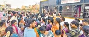 ప్రయాణికుల ప్రాణాలకు లేదు గ్యారంటీ