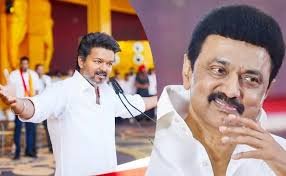 తమిళనాడులో వేగంగా మారుతున్న రాజకీయ సమీకరణాలు..!
