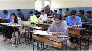 పదోతరగతి విద్యార్థులకు ప్రత్యేక శిక్షణ