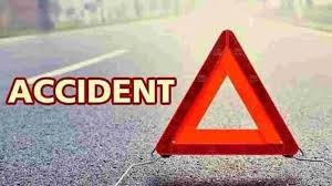 కారును ఢీకొన్న లారీ ఒకరు మృతి