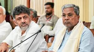 కర్నాటకలో మళ్లీ సీఎం కుర్చీ పంచాయితీ..!!