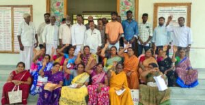 తహశీల్ధార్‌ కార్యాలయం వద్ద బాలగురవయ్యగారిపల్లె దళితులు ధర్నా