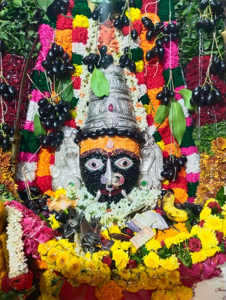 మారెమ్మ ఆలయంలో రాహుకాల పూజలు