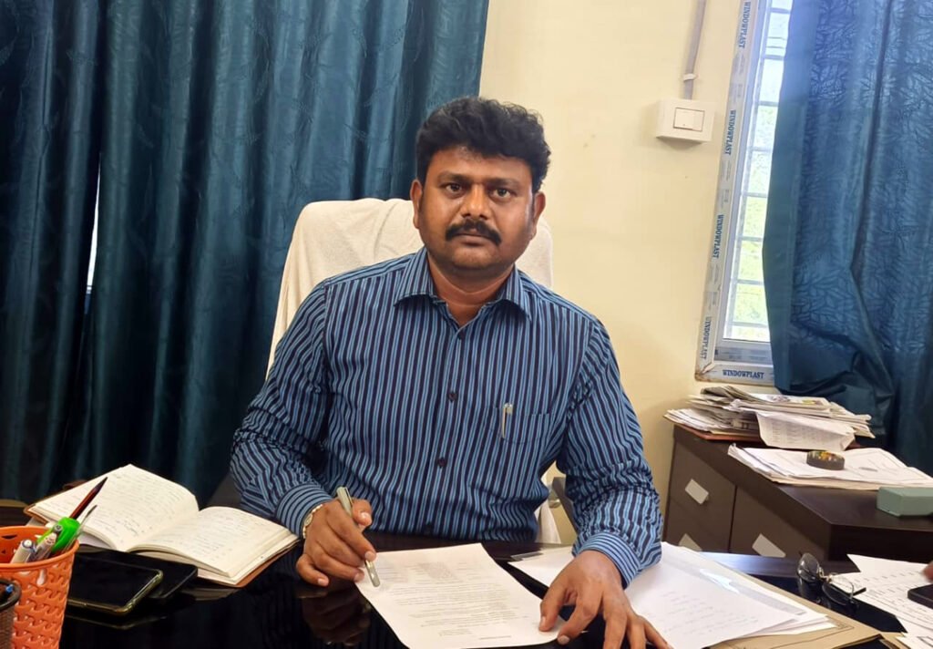 ఒకప్రాంతంలోనే ఓటు ఉండాలి-ఎలక్ట్రోల్‌ ఆఫీసర్‌ చంద్రశేఖర్‌రెడ్డి