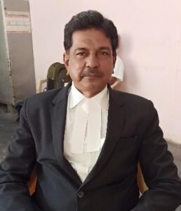 న్యాయవాదులు విధులు బహిష్కరణ