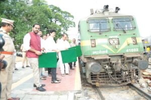 తిరుపతి–రక్సౌల్ ఎక్స్‌ప్రెస్ ను ప్రారంభించిన ఎంపీ,ఎమ్మెల్యే.