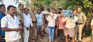మానవత్వాన్ని చాటుకున్న అనకాపల్లి జిల్లా ఎస్పీ