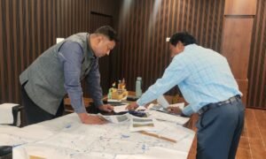 జిల్లాలో సోర్స్ కనెక్టివిటీ, చెరువుల పునరుద్ధరణ పనులను వేగవంతం చేయాలి: