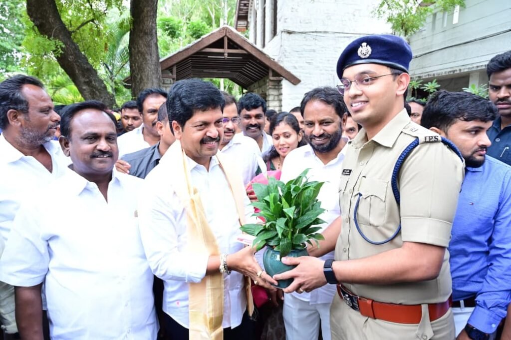 అక్రమ మద్యం, గంజాయిపై ఉక్కుపాదం!