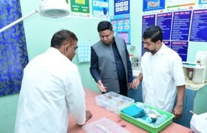 పీహెచ్‌సీల్లో సేవల నాణ్యత మెరుగుపడాలి: కలెక్టర్