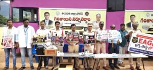 విద్యార్థుల భవిష్యత్తు కోసం మాదకద్రవ్యాలపై ఉక్కుపాదం.