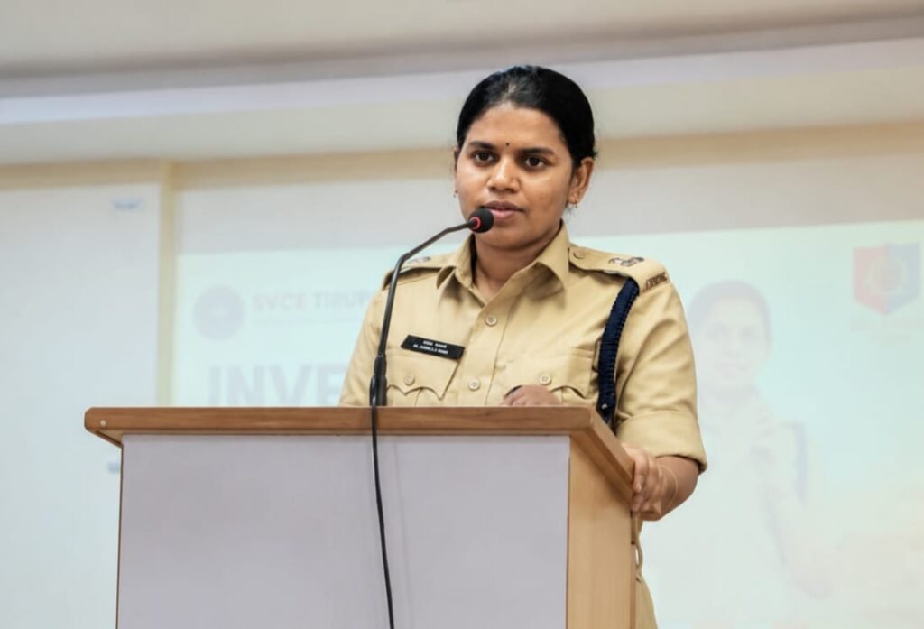 మహిళా భద్రత, సైబర్ నేరాల నివారణపై ప్రత్యేక అవగాహన