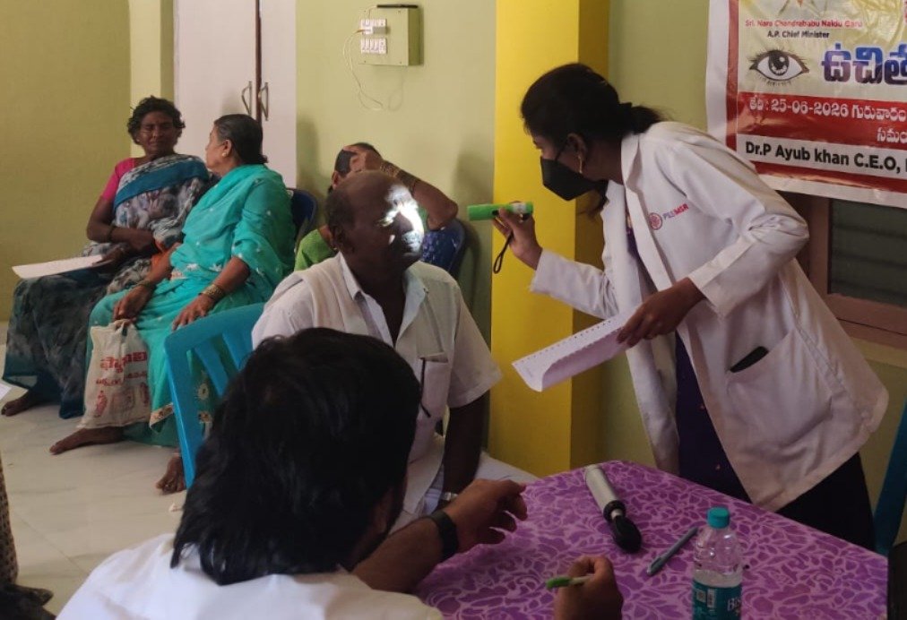 కంటి వైద్యశిబిరానికి స్పందన