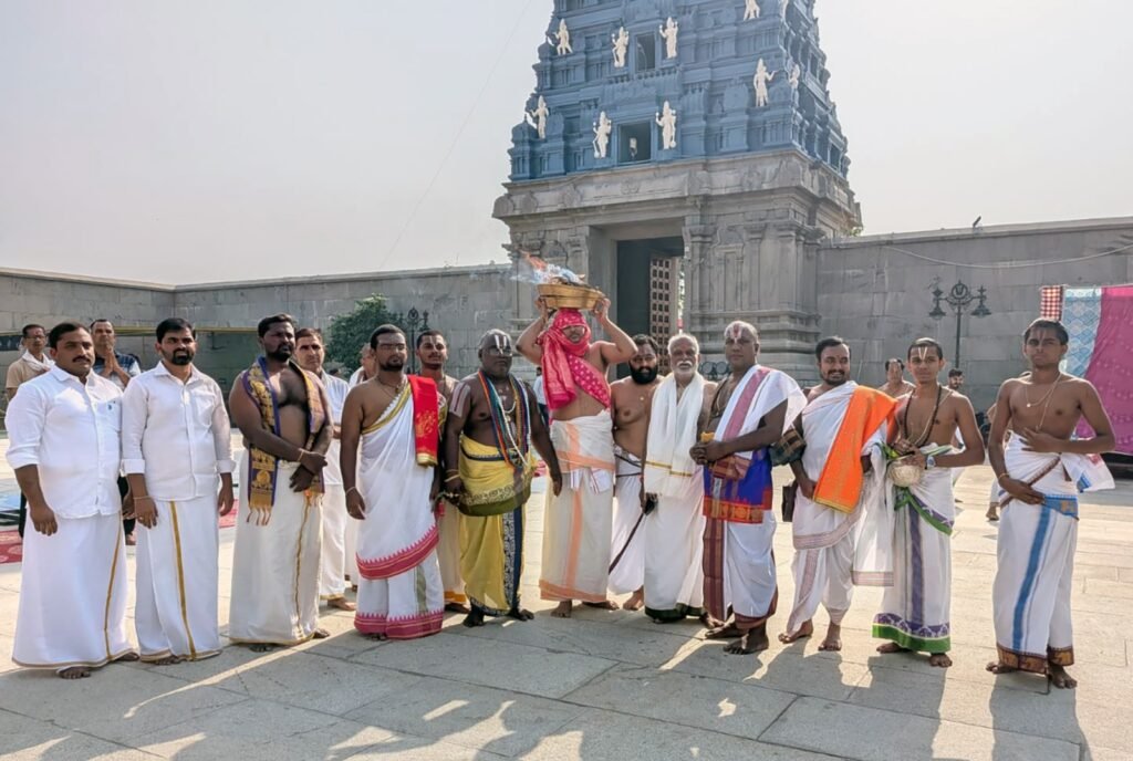 ధ్వజారోహణంతో కురుక్షేత్రలో శ్రీవారి బ్రహ్మోత్సవ వైభవారంభం