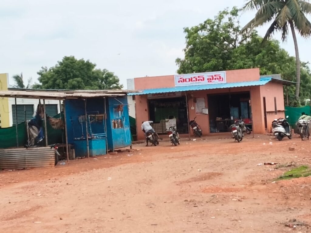 నందన్ వైన్స్ లో కల్తీ మద్యం విక్రయాలు.
