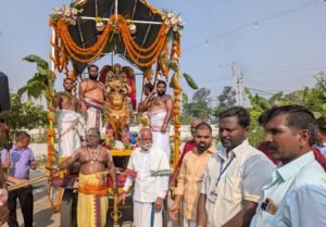 సింహవాహనంపై భక్తులను కటాక్షించిన శ్రీ వేంకటేశ్వరస్వామి