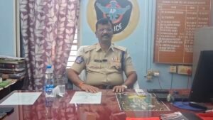 పోలీస్‌ స్టేషన్‌ తనిఖీ చేసిన అడిషినల్‌ ఎస్పీ