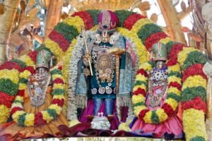 సర్వభూపాల వాహనంపై ప్రసన్న వేంకటేశ్వరస్వామి దివ్యదర్శనం
