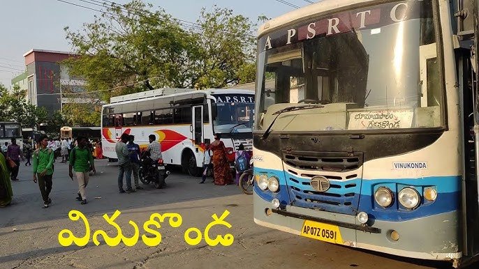 వినుకొండ డిపో బస్సు కండక్టర్ వీరంగం