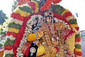 మోహినీ అవతారంలో పల్లకిపై దివ్య విహారం