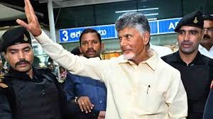 టీడీపీ కేంద్ర కార్యాలయం ఎన్టీఆర్ భవన్‌కు చేరుకున్న సీఎం చంద్రబాబు..!