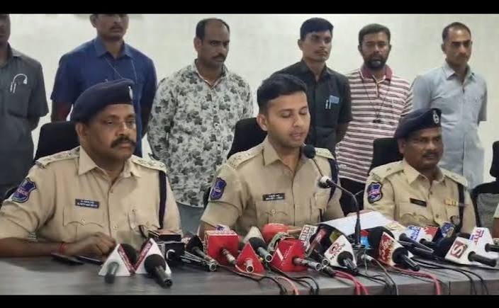 నల్గొండ క్వాడ్రపుల్ మర్డర్ మిస్టరీ… చివరికి దొరికిన హంతకులు!