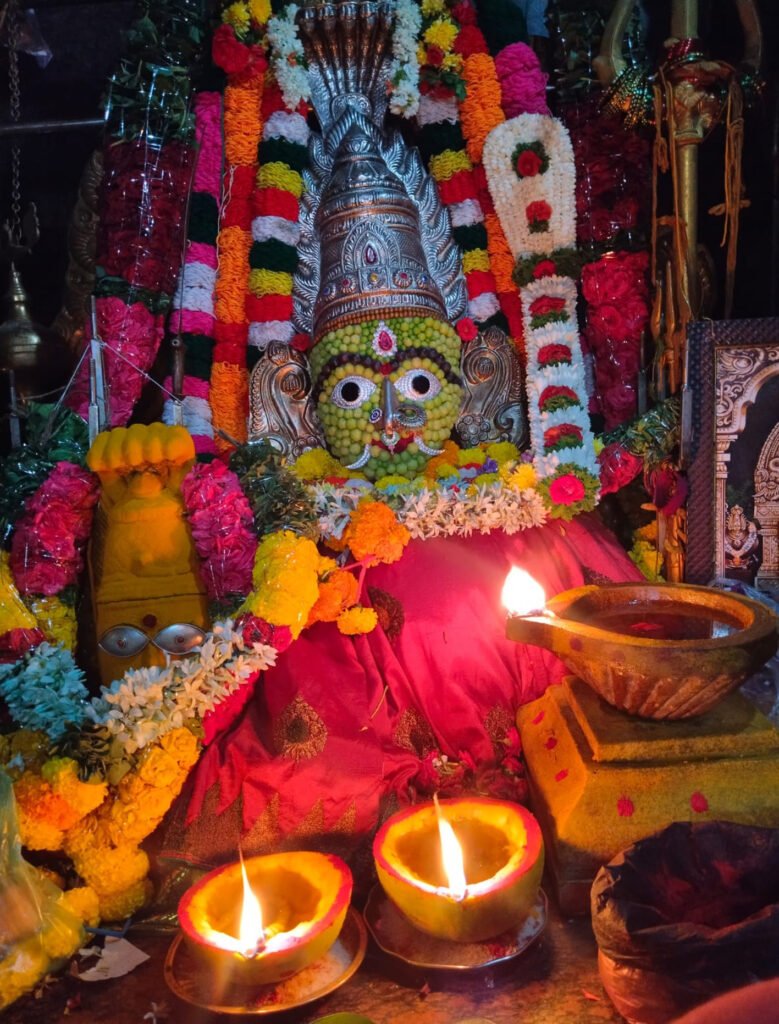 శ్రీవిరూపాక్షి మారెమ్మకు ప్రత్యేక పూజలు