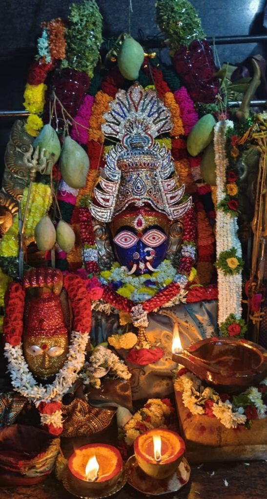 మారెమ్మకు ప్రత్యేక అలంకారం