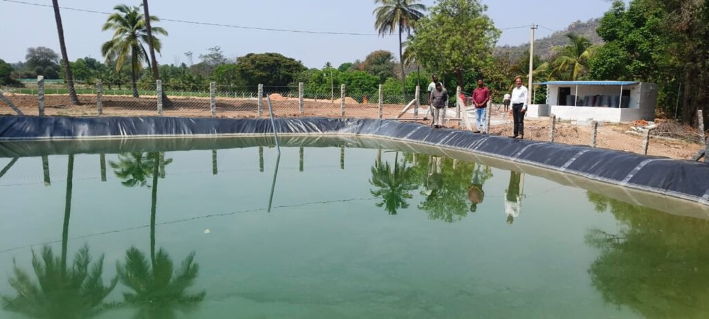 నీటి కుంటలు రైతులకు సంజీవని