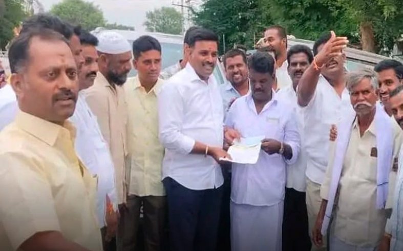 ఆర్థిక సహాయం పంపిణీ